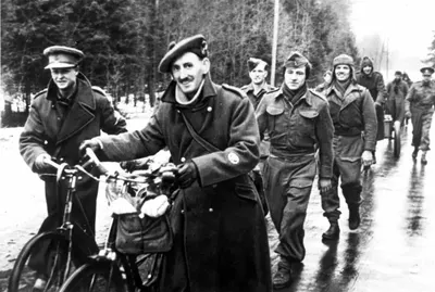 Soldiers of Ivan Konev&apos;s 5th Guards Mechanized Corps took a POW camp at Treuenbrietzen liberating 1,600 British, American, and Norwegian soldiers - including Otto Ruge (former commander of the Norwegian Army)