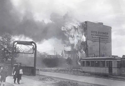 Burning building on Frankfurter Allee