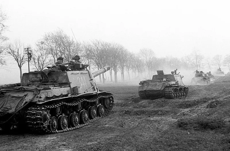 Soviet tanks of Ivan Konev's 1st Ukrainian Front advance to secure Zhukov's left flank