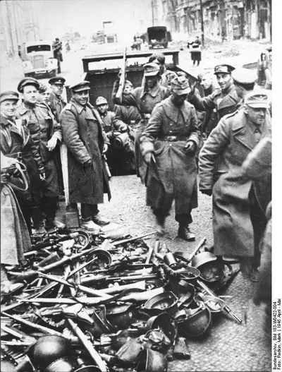 An hour before the announcement of the surrender of the Berlin garrison