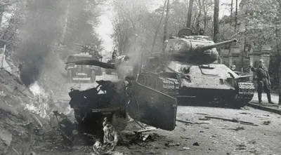 7th Tank Guard Corps in Berlin&apos; suburbs during the Battle of Berlin