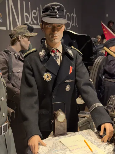 Arquebus Krigshistorisk Museum Norway. WW2 Battle of Berlin 1945 diorama. Nazi Germany Waffen-SS Brigadeführer Panzer armoured tank division Uniforms weapons military equipment artillery lamp Mannequins ruins debris Hitlerjugend etc
